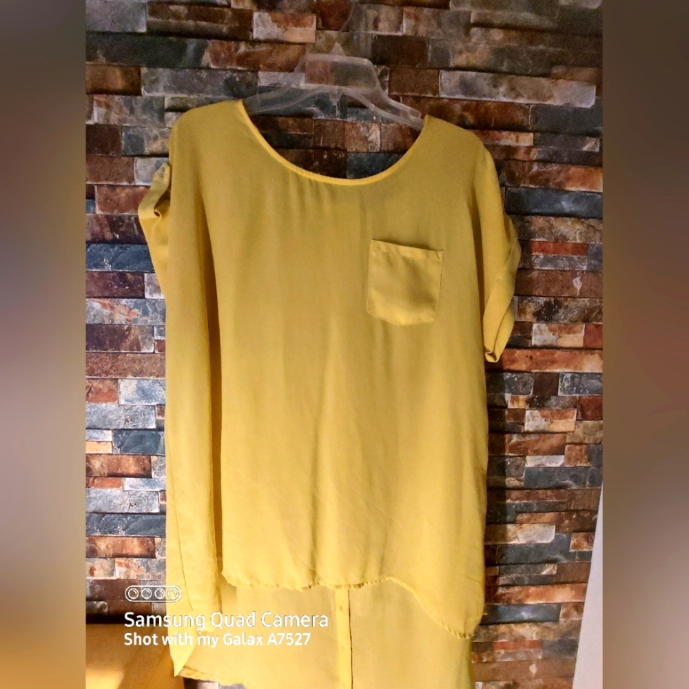 🛑Do you love yellow....sheer shirt